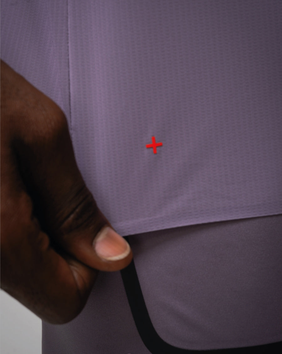 Camiseta de carrera gráfica lila