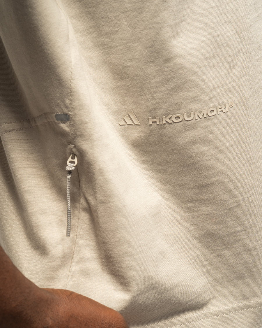 Adi365 H.Koumori T UF Masilla Gris