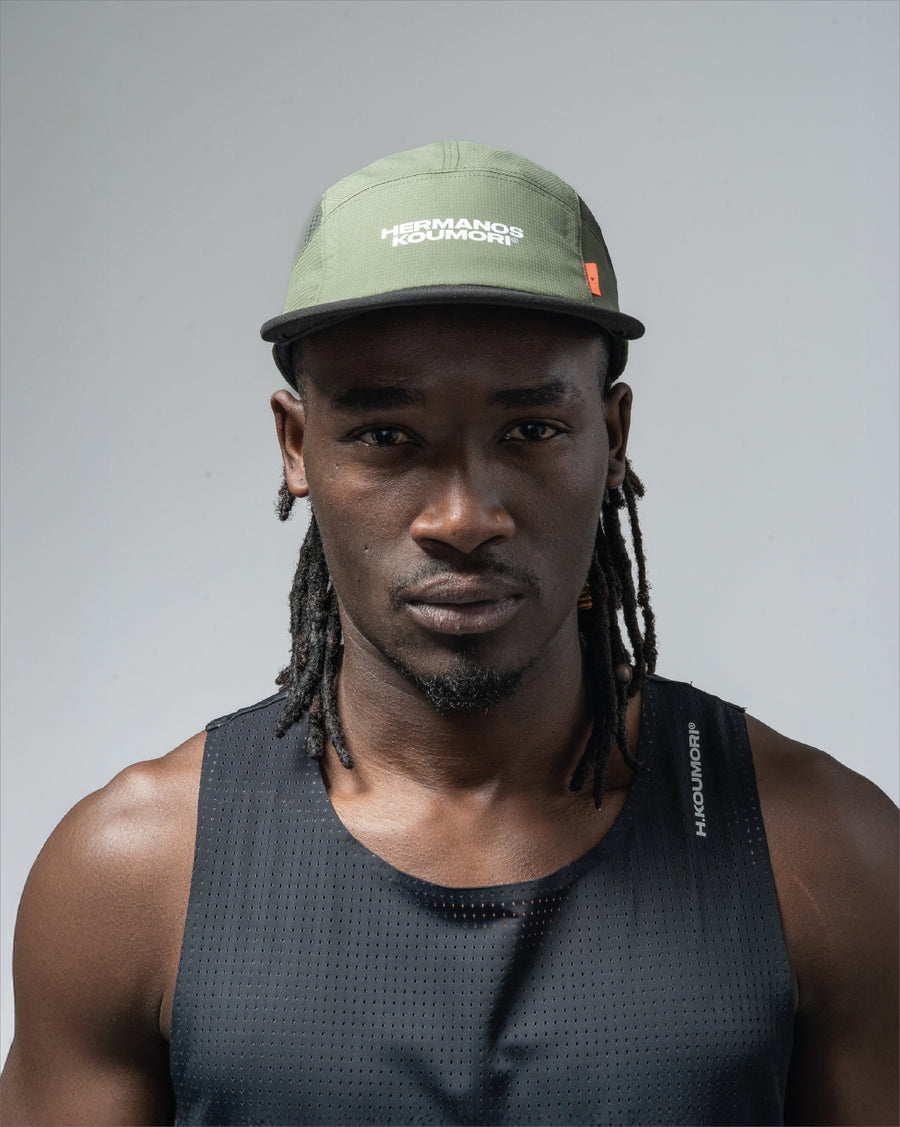 Gorra con panel lateral Koumori Athletics verde bosque 