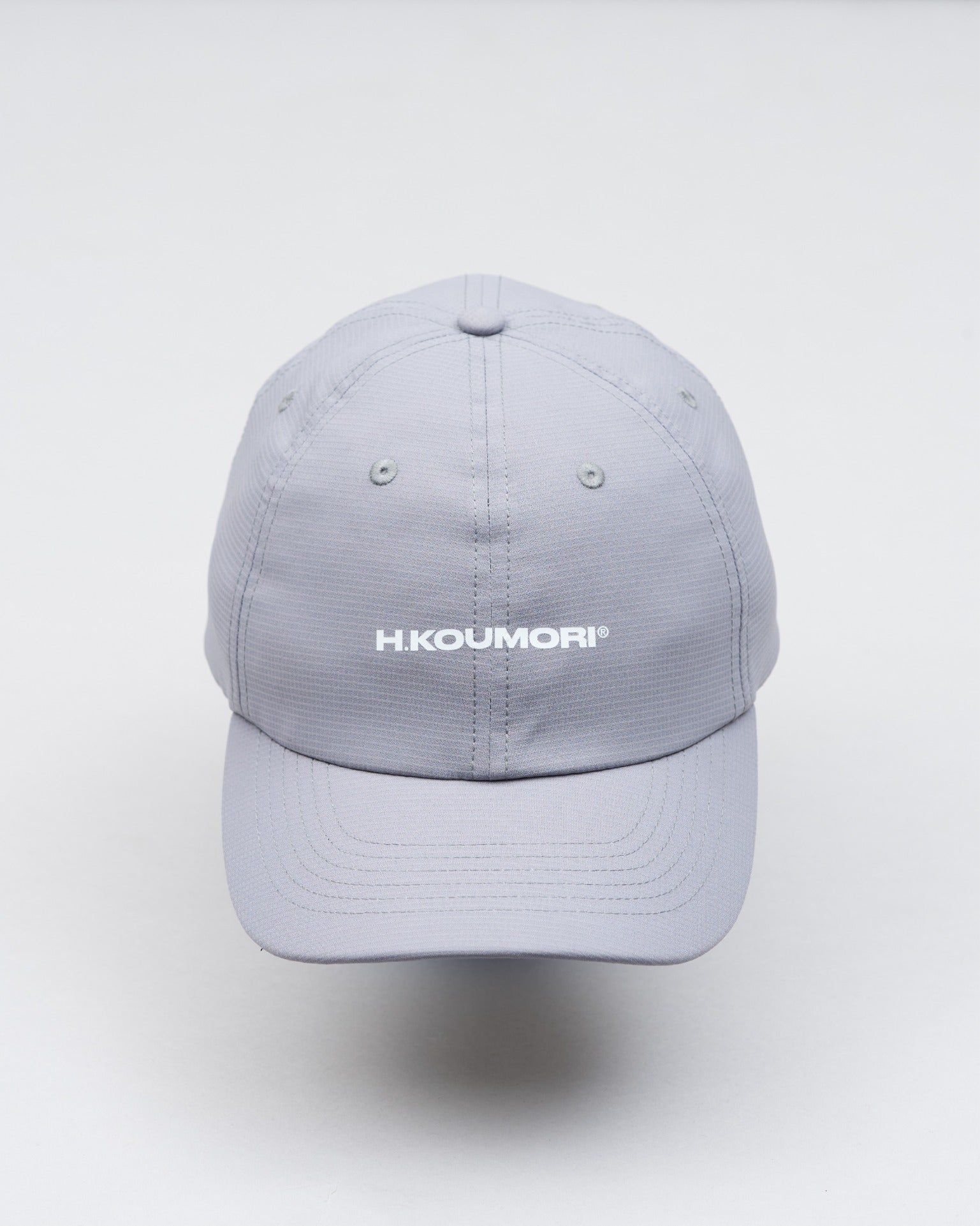 Gorra gris de uso diario