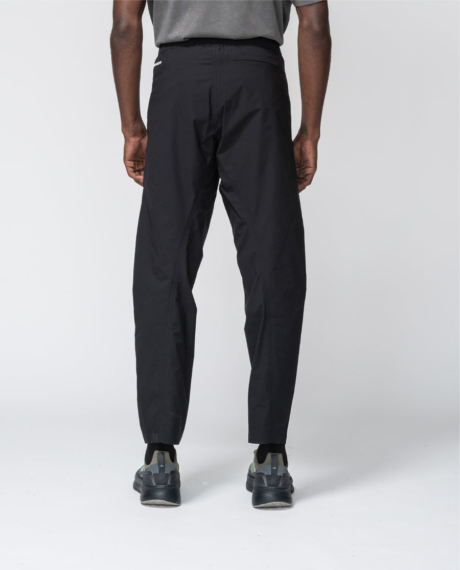 Pantalones negros de uso diario