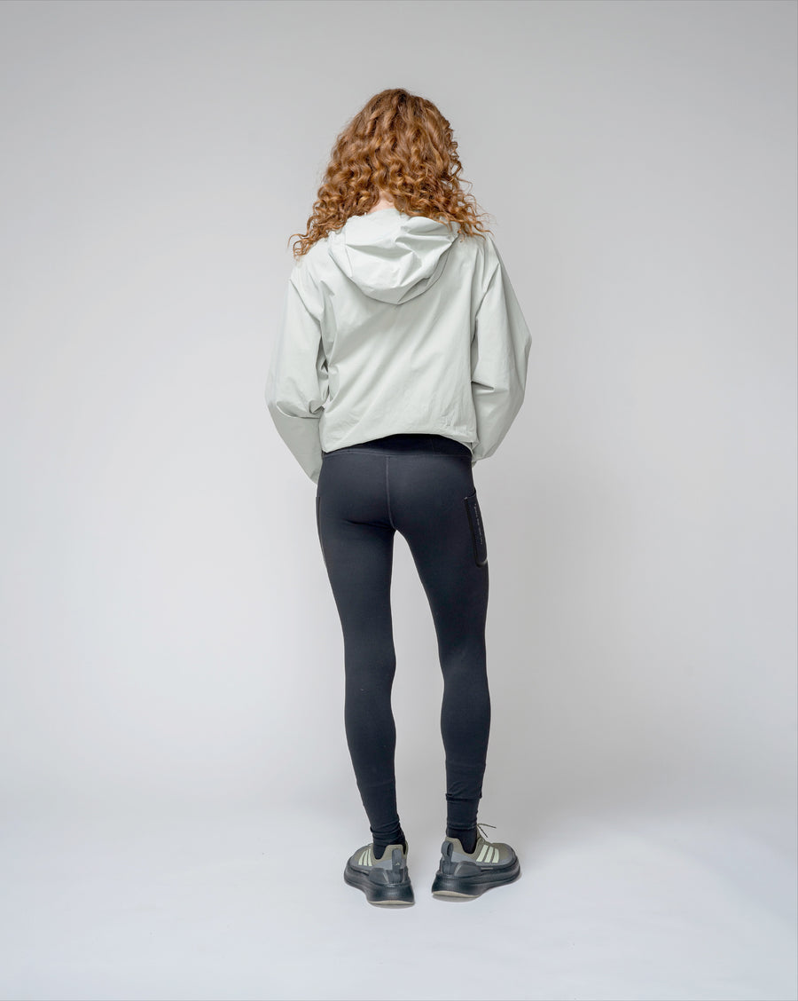 Chaqueta cortavientos de té